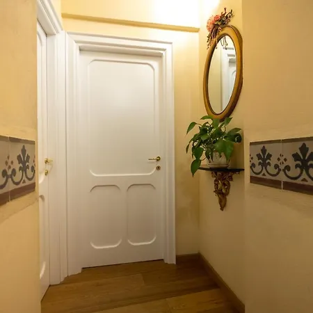 La Ghirlanda Bed & Breakfast 2*